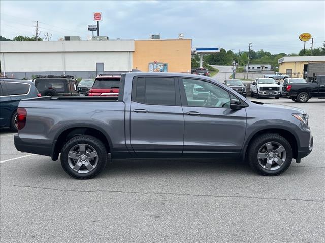 2025 Honda Ridgeline TrailSport - Photo 2