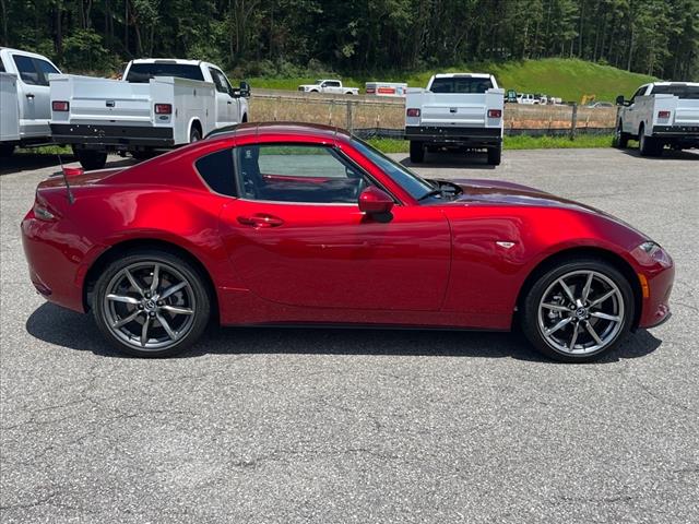 2023 Mazda MX-5 Miata RF Grand Touring - Photo 2