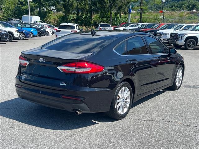 2020 Ford Fusion SE - Photo 3