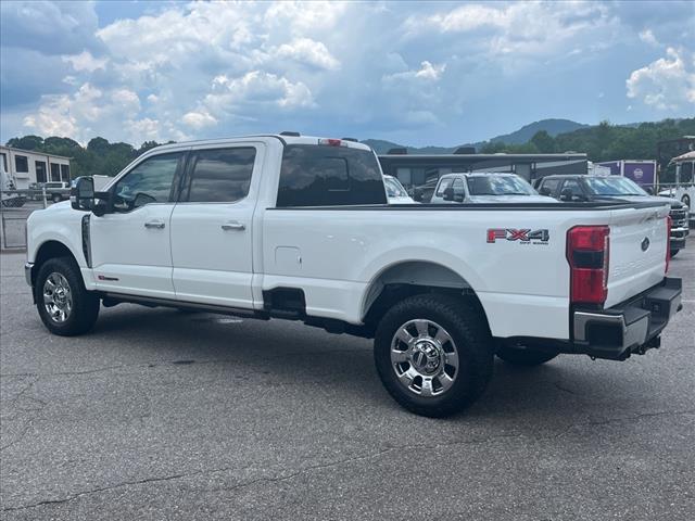 2023 Ford F-350 Super Duty Lariat - Photo 4