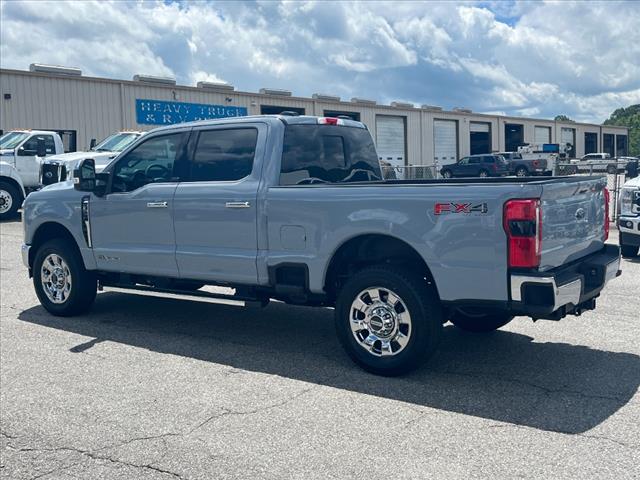 2025 Ford F-350 Super Duty Lariat - Photo 4