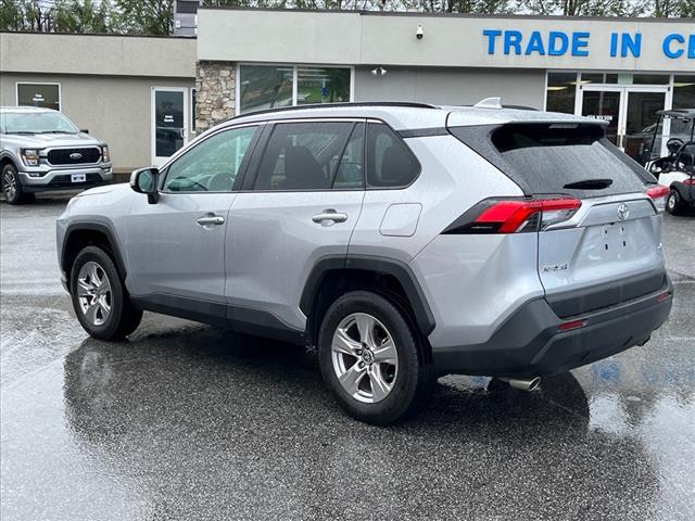 2023 Toyota RAV4 XLE - Photo 4