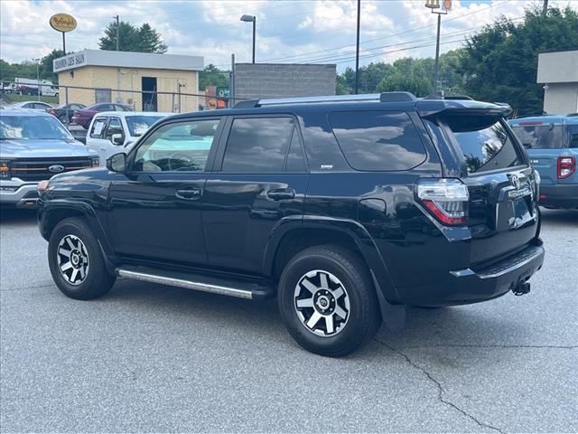 2022 Toyota 4Runner SR5 - Photo 4