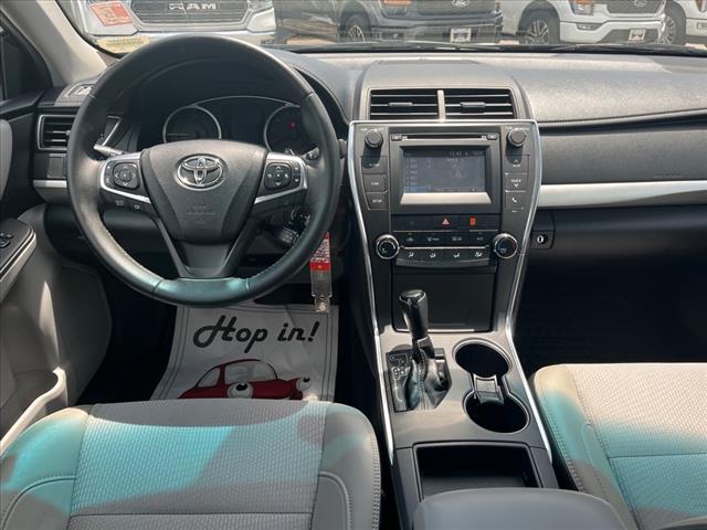2017 Toyota Camry SE - Photo 6