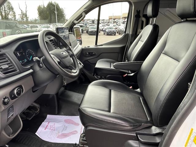 2022 Ford E-Transit 350 - Photo 7
