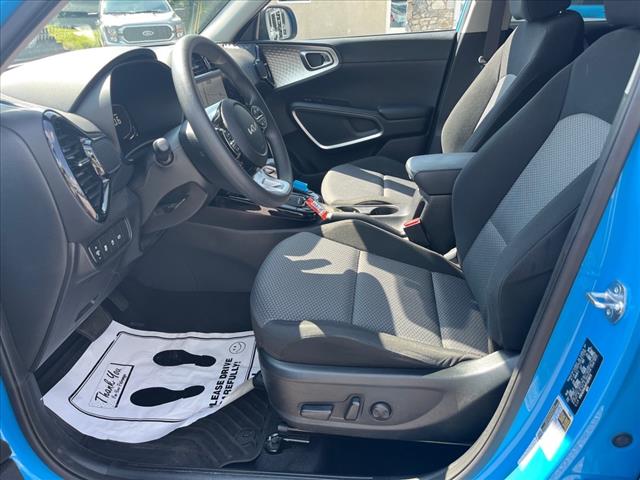 2023 Kia Soul S - Photo 7