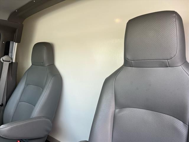 2022 Ford E-Series E-350 SD - Photo 9