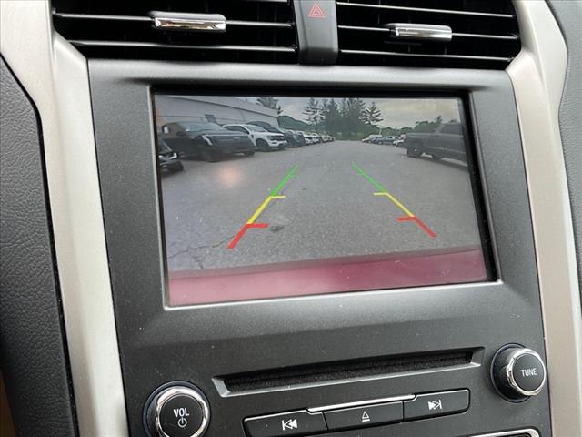 2016 Ford Fusion Hybrid SE - Photo 9