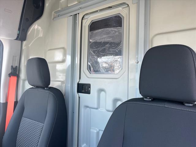 2025 Ford Transit 350