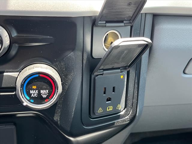 2025 Ford F-550SD XLT DRW