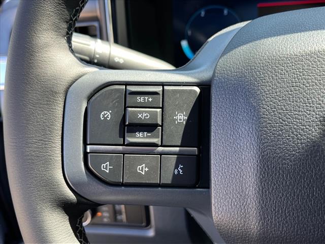 2025 Ford F-550SD Lariat DRW
