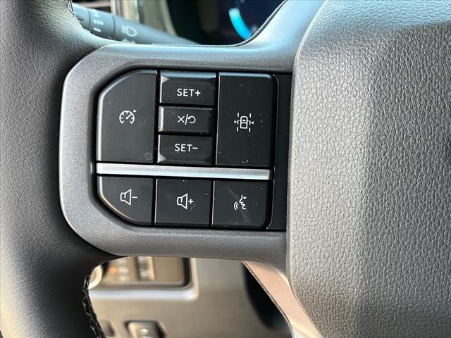 2025 Ford F-550SD Lariat DRW