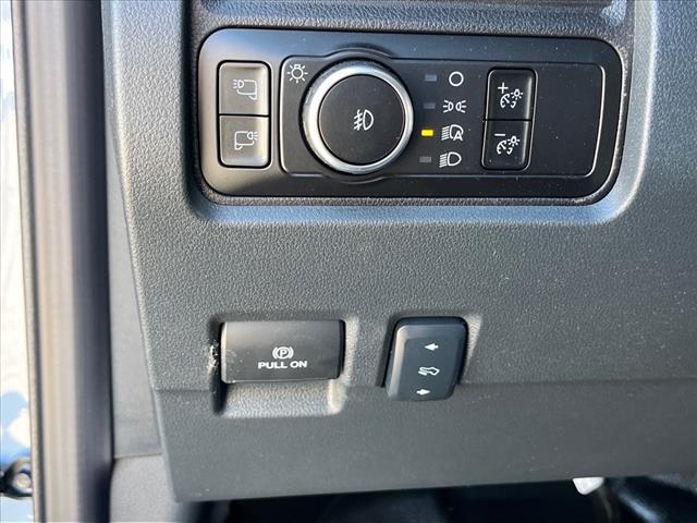 2025 Ford F-550SD Lariat DRW