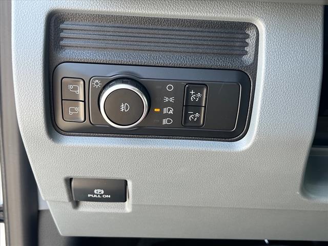 2025 Ford F-550SD XLT DRW