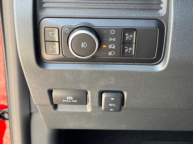 2025 Ford F-550SD Lariat DRW