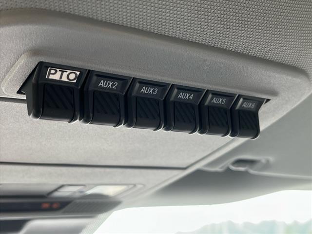 2025 Ford F-600SD XL