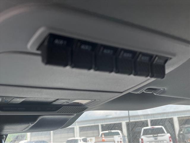 2025 Ford F-600SD XLT