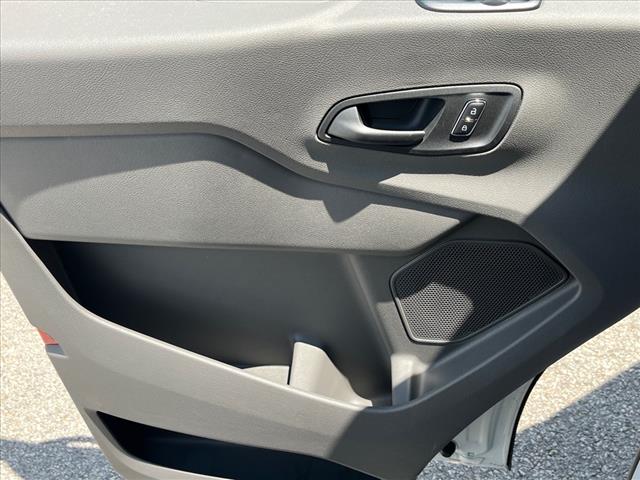 2025 Ford Transit Base