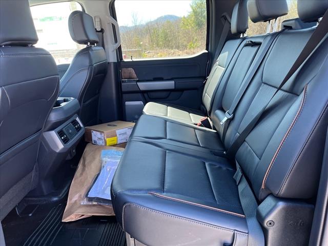 2025 Ford F-550SD Lariat DRW