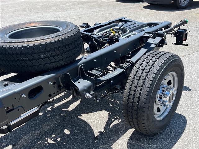 2025 Ford F-350 Super Duty XL