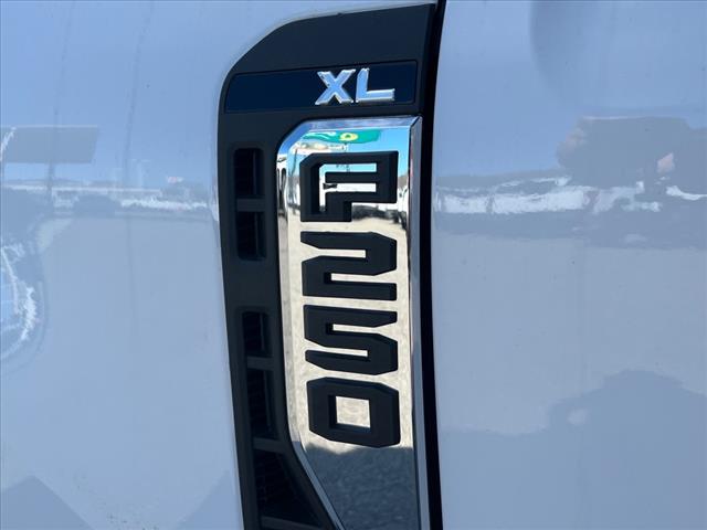 2025 Ford F-250 Super Duty XL