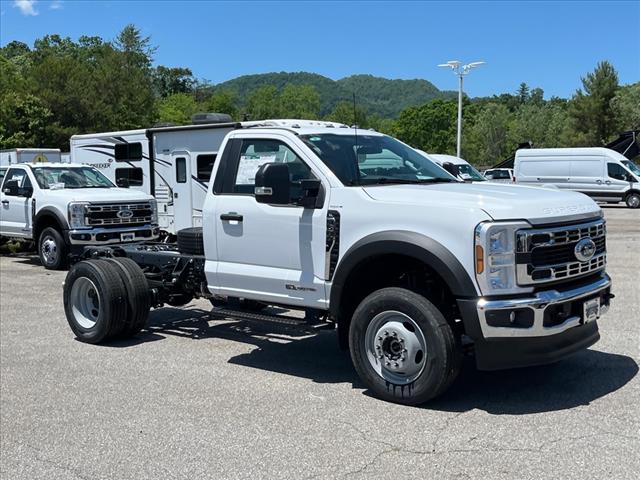 2025 Ford F-600SD XL, 1FDFF6LT5SDA05526, Stock Number: T01383