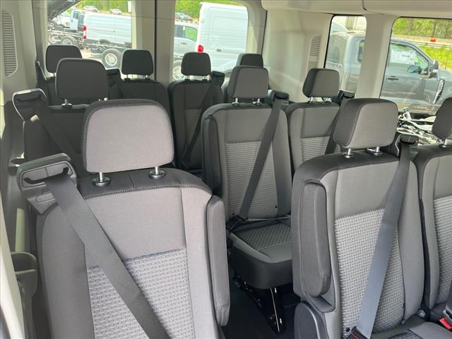 2025 Ford Transit 350 XLT