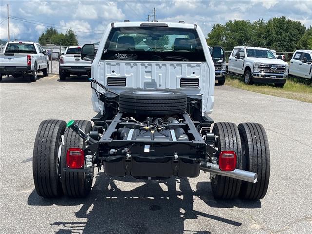 2025 Ford F-600SD 
