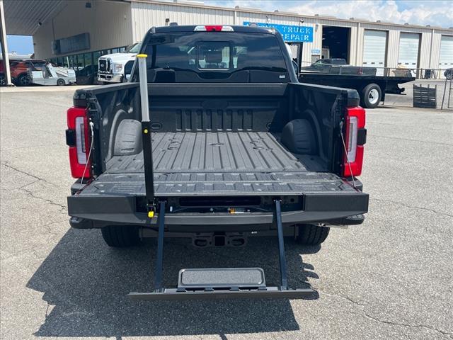 2025 Ford F-250 Super Duty Platinum