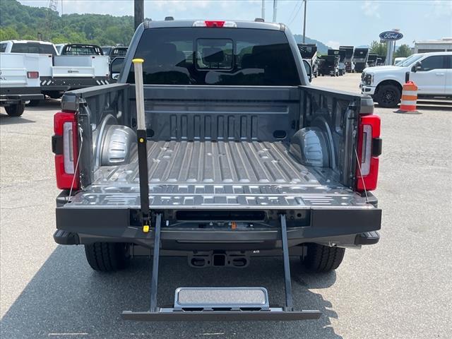 2025 Ford F-250 Super Duty Platinum