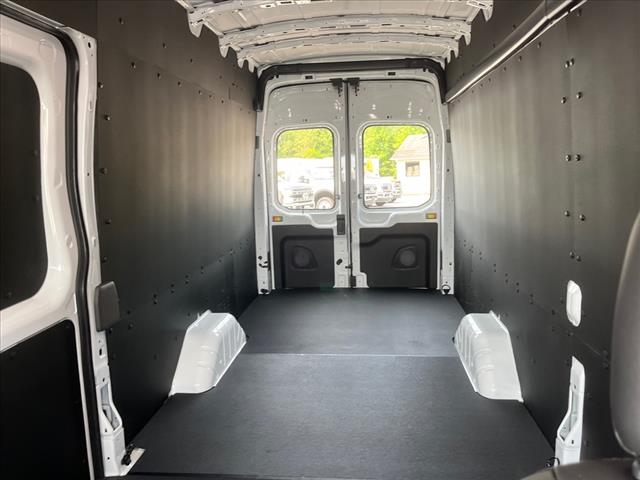 2025 Ford Transit 350