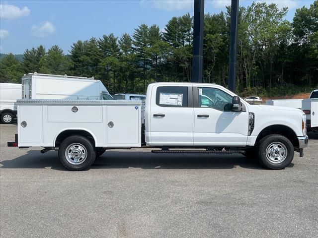 2025 Ford F-350 Super Duty XL