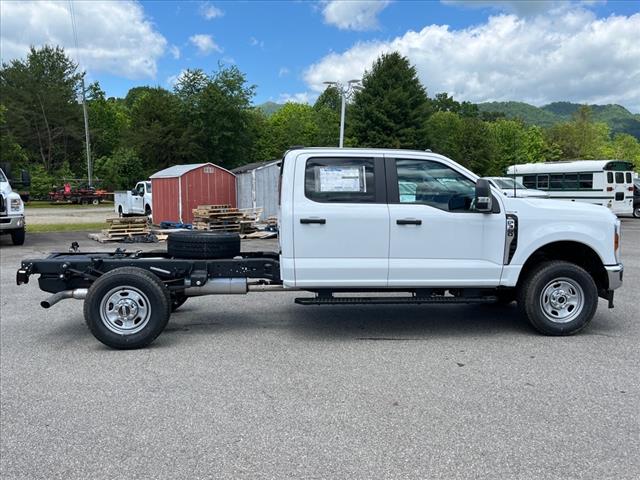 2025 Ford F-350 Super Duty XL