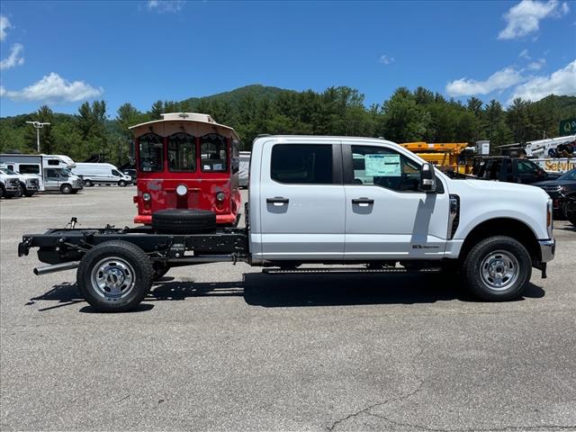 2025 Ford F-350 Super Duty XL