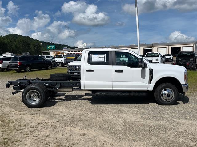 2025 Ford F-350 Super Duty XL DRW
