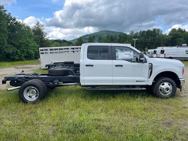 2025 Ford F-350 Super Duty XL DRW
