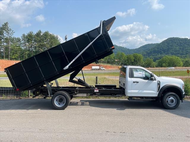 2025 Ford F-600SD XL