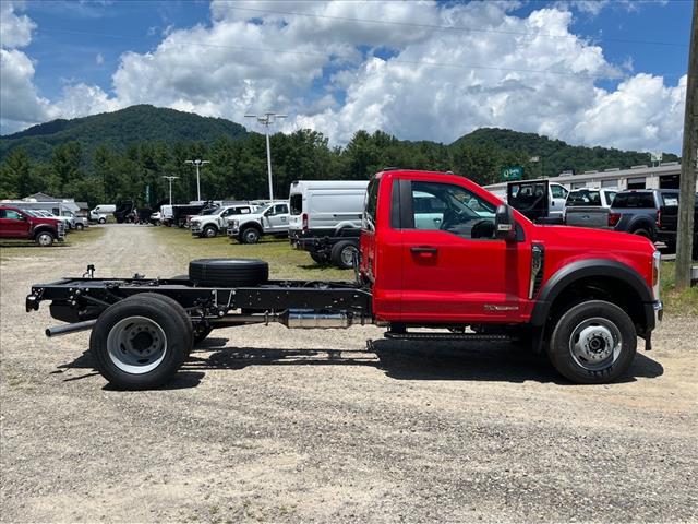 2025 Ford F-600SD 