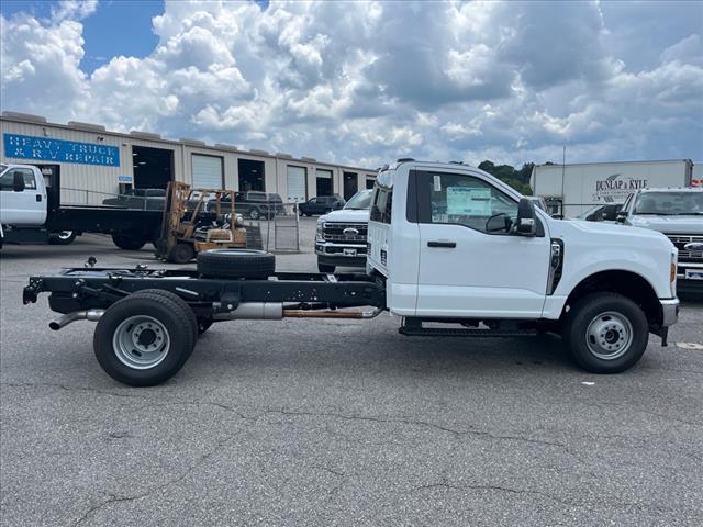 2025 Ford F-350 Super Duty XL DRW