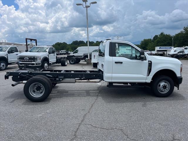 2025 Ford F-350 Super Duty XL DRW