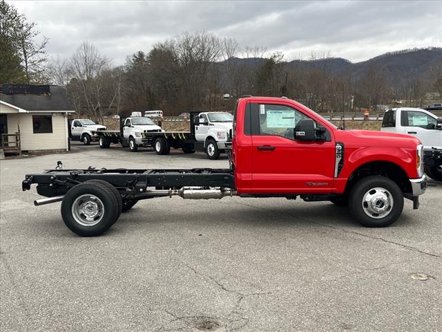 2025 Ford F-350 Super Duty XL DRW