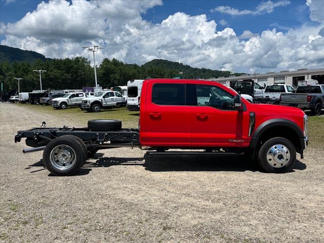 2025 Ford F-550SD Lariat DRW