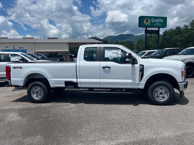2025 Ford F-350 Super Duty XL