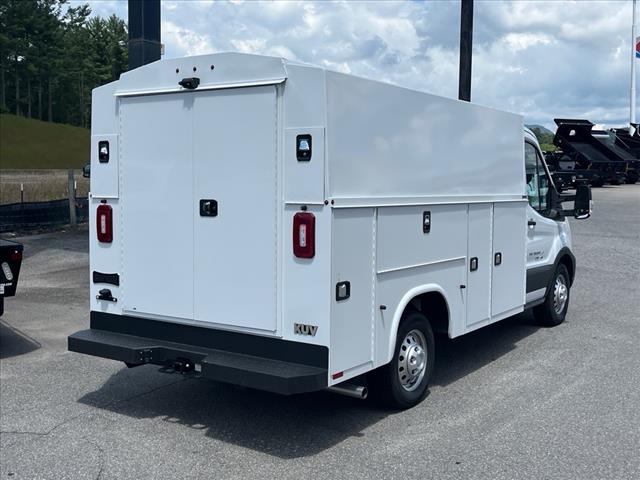 2024 Ford Transit Base