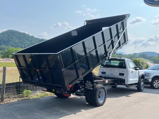 2025 Ford F-600SD XL