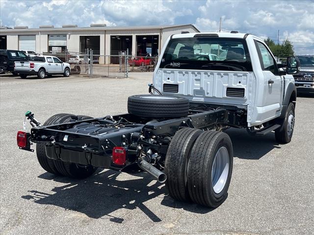 2025 Ford F-600SD 