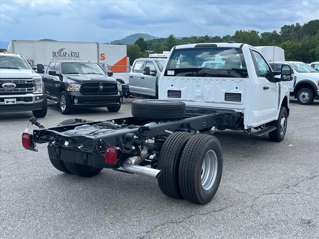 2025 Ford F-350 Super Duty XL DRW