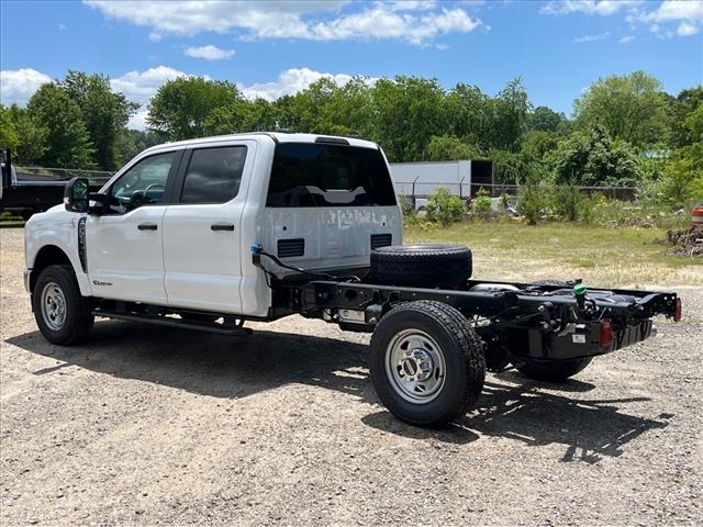 2025 Ford F-350 Super Duty XL