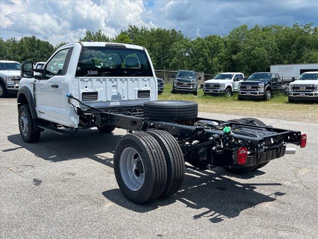 2025 Ford F-600SD 