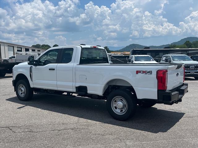 2025 Ford F-350 Super Duty XL